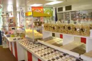 Fort Gift Shop and Candy Kitchen