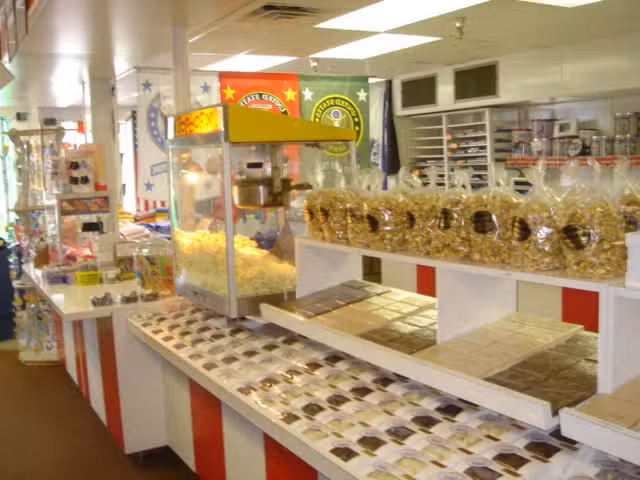 Fort Gift Shop and Candy Kitchen