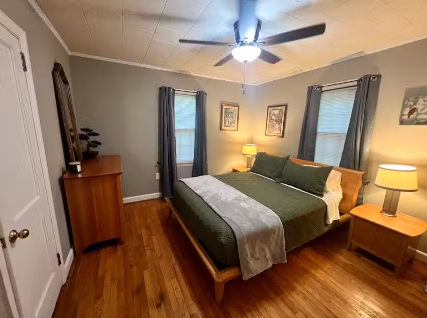 Freedom Grove Lodging