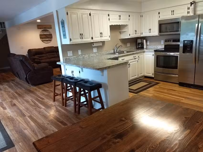 Getaway on Raskin Bay