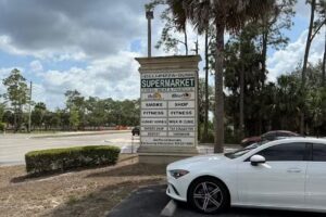 Gran Azul – Naples Wilson