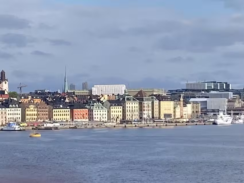 Happy Compass Travel