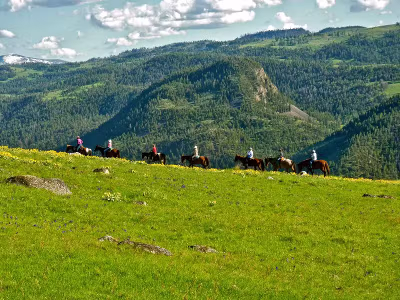 Hell&rsquo;s A-Roarin&rsquo; Outfitters