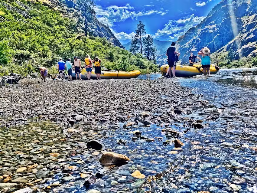 Hells Canyon Adventures Office & Gift Shop