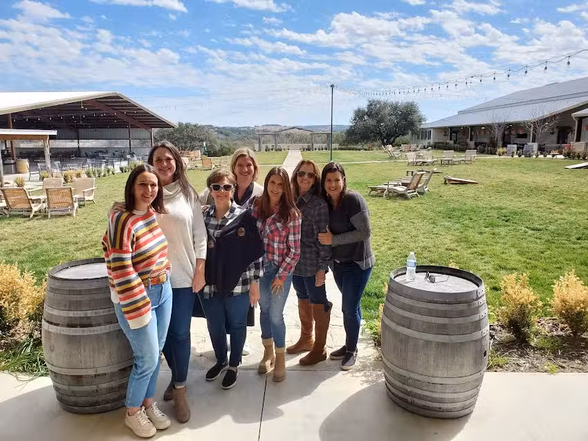 HILL COUNTRY WINE TOURS LLC