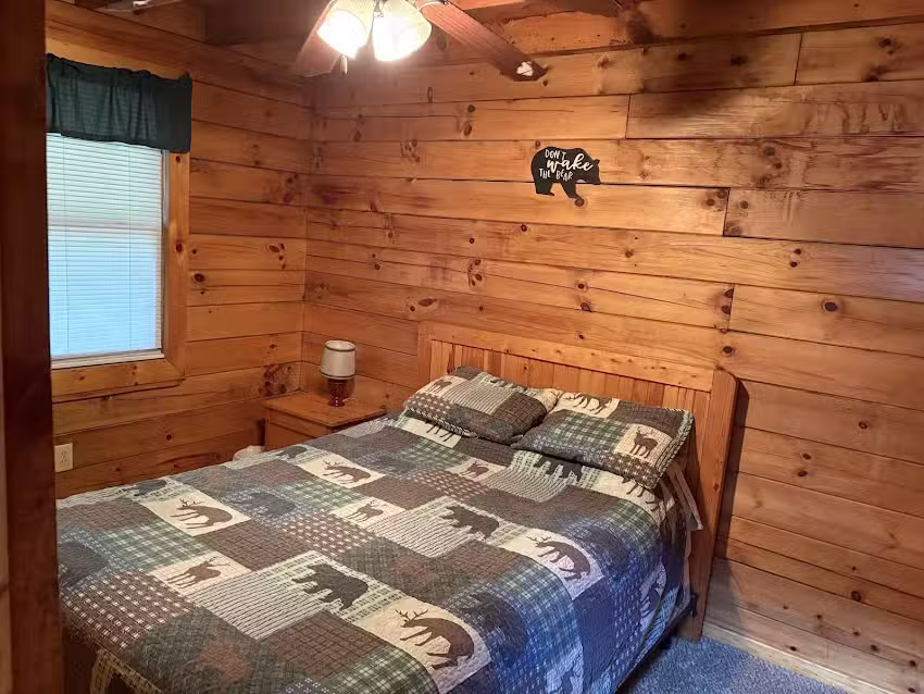 Hillbilly Haven Log Cabin Rentals