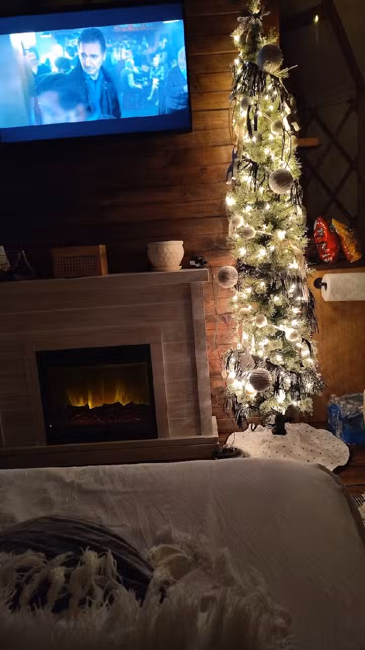 Hillside Retreats, LLC.