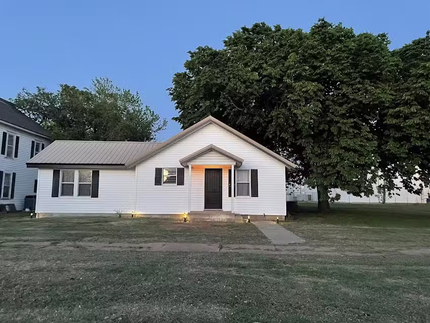 Hobart House on Main