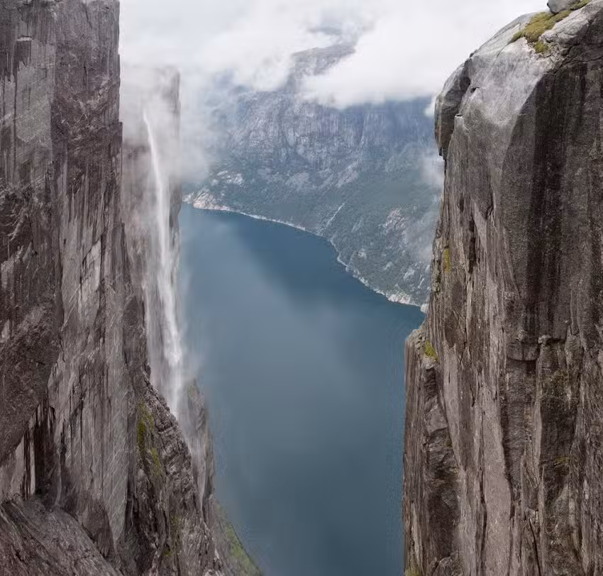 Home Towne Cruise & Tour Center