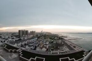 Hot Atlantic City Vacation! buy 4 nights get 3 free!