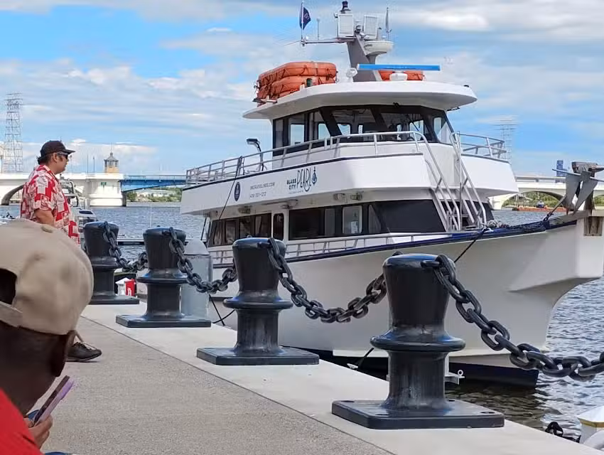 J&M Cruise Lines – The Sandpiper and The Glass City Pearl