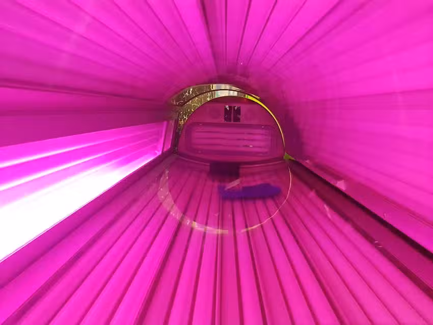 JEMS Tanning & Travel