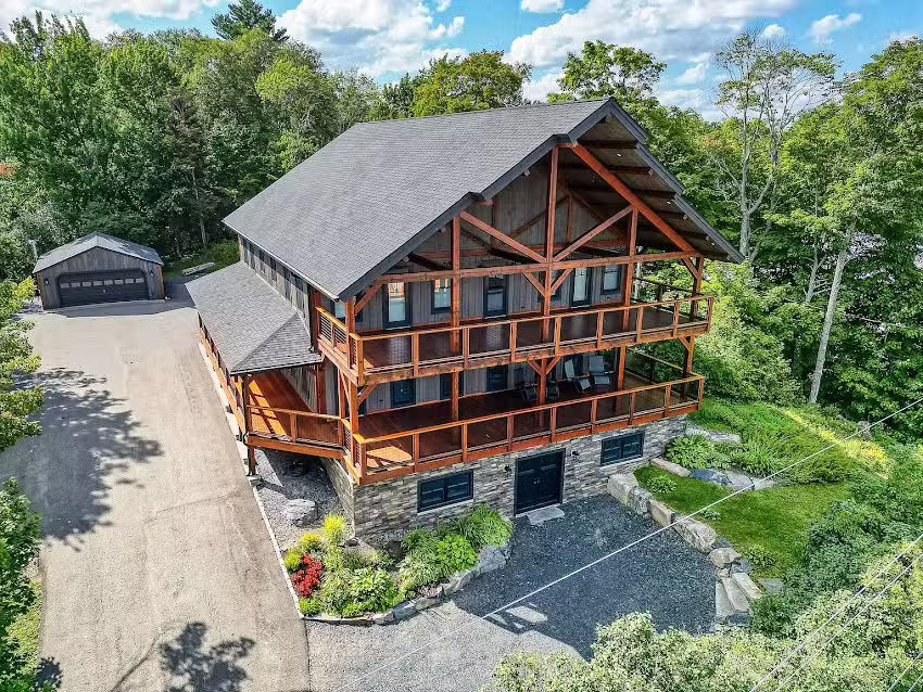 King&rsquo;s Landing Luxury Vacation House Rental