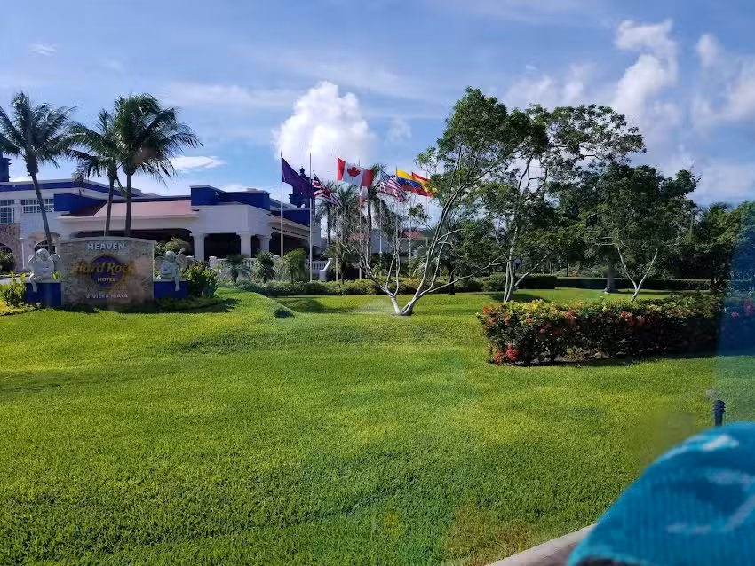 Kings Crossing Travel