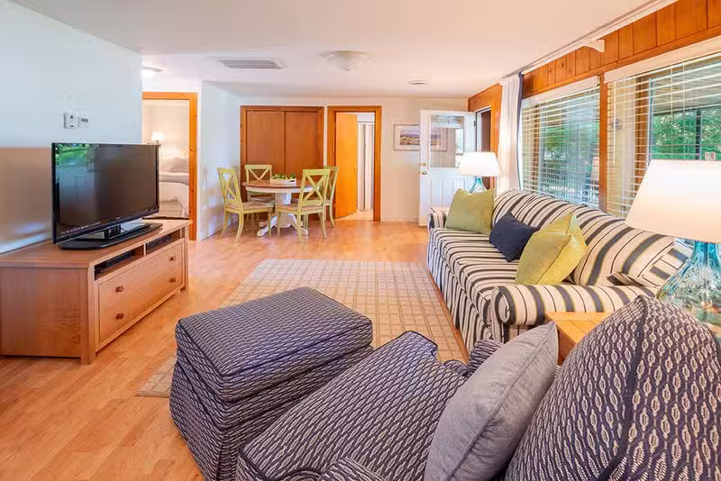 Lady of the Lakes Suites