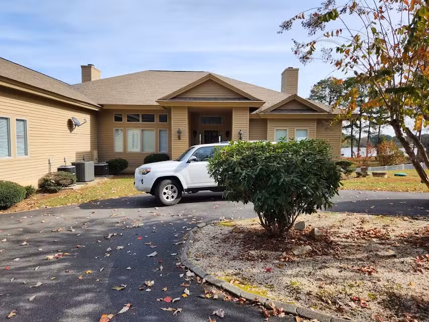 Lake Gaston Vacation Rentals