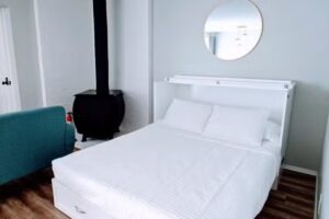 Lakeside Villa Boutique Getaway