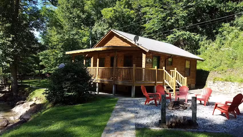 Lands Creek Log Cabins