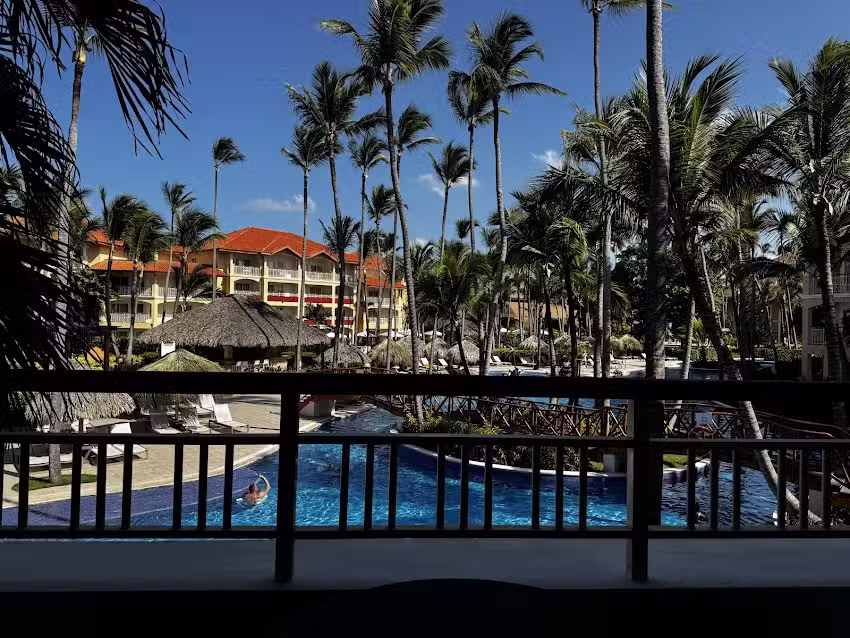 Laura Viajes and Cruises