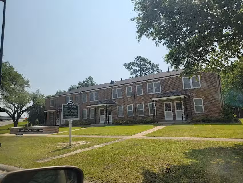 Laurel &ndash; Jones County Visitors Center