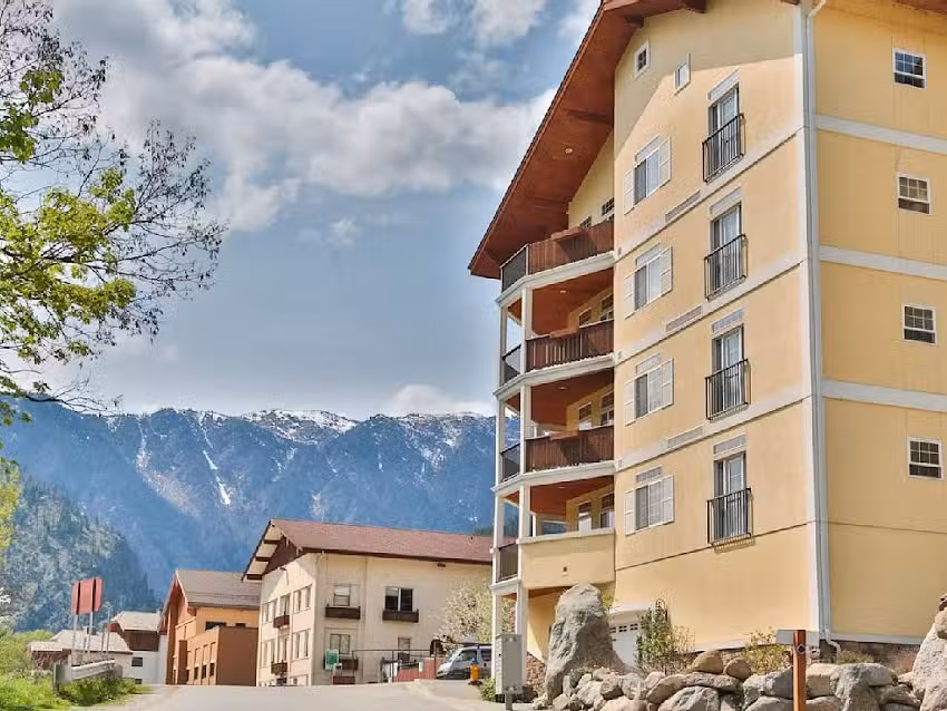 Leavenworth WA Vacation Rental Condo River’s Echo Mountain View In Town