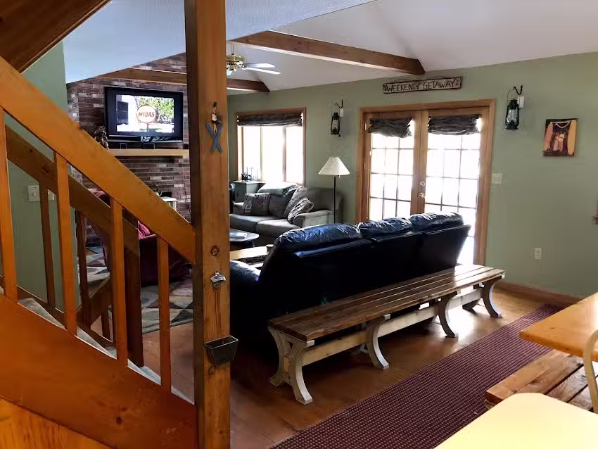 Luna Blu Properties @ The Ski House