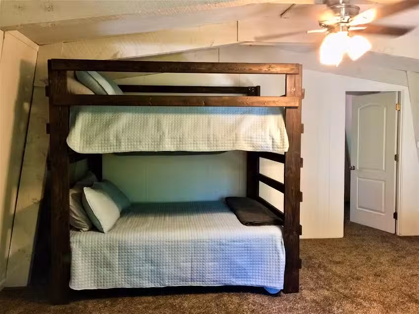 Lydia&rsquo;s Country Cottage at HappyOurs Ranch