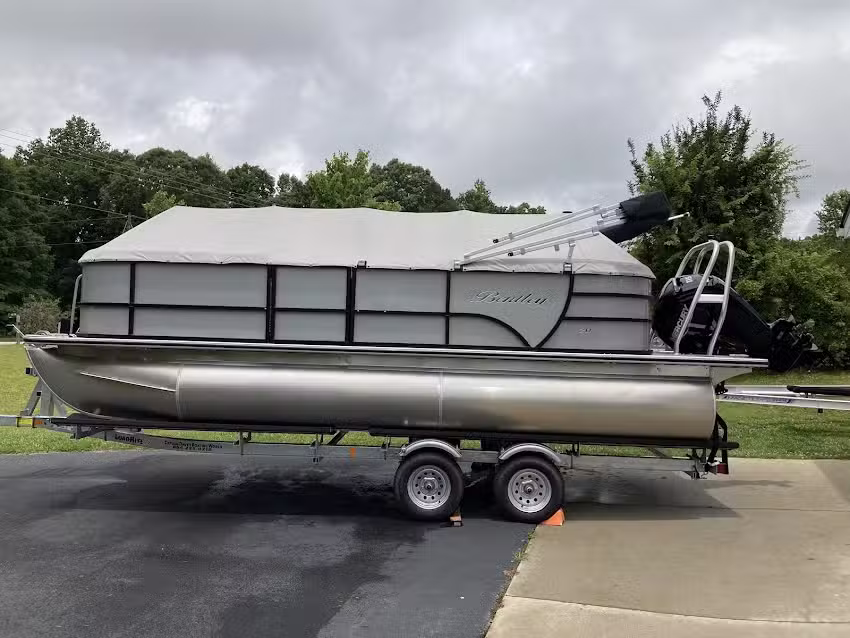 Mad Excursions @ Keowee Town Landing