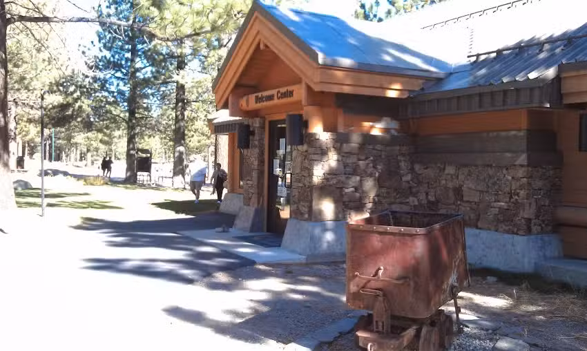 Mammoth Lakes Welcome Center