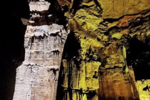 Mammoth Passage Tour