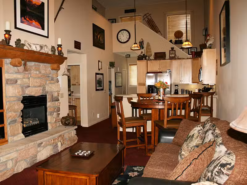 Mammoth Reservation Bureau