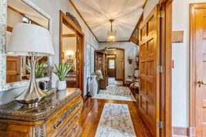 Mansion On Montgomery, Knoxville, Iowa