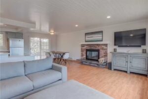 Manzanita Vacation Rentals by Meredith Lodging