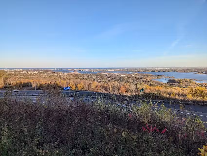 Minnesota Welcome Center (Thompson Hill)
