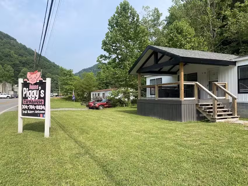 Miss Piggy&rsquo;s Farmhouse