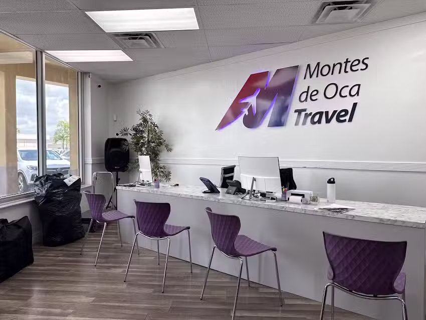 Montes de Oca Travel Sw