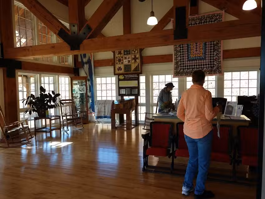 Morgan County Chamber of Commerce & Visitor Center