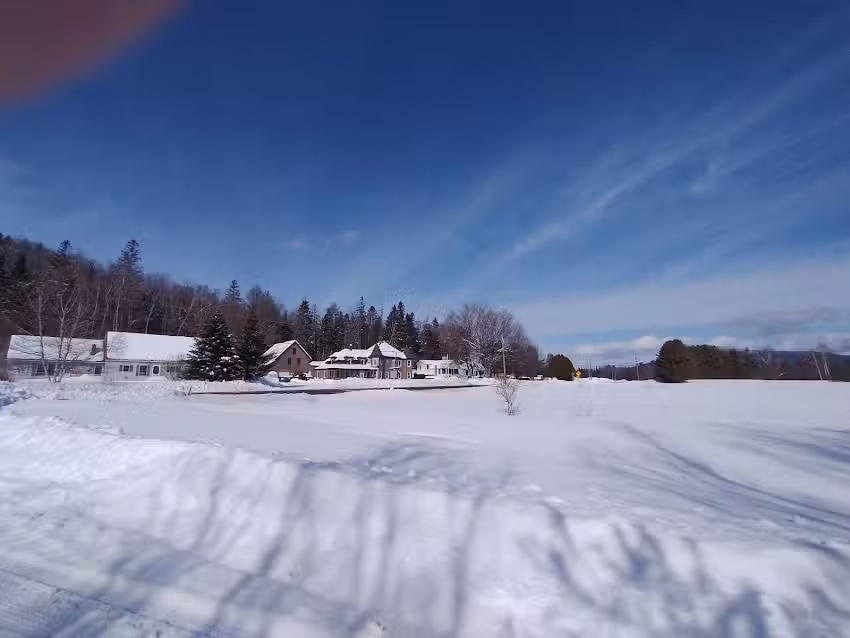 Mt Dustan Country Store & Cabins