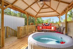 Neon Moon- Tinyhouse South Toledo Bend