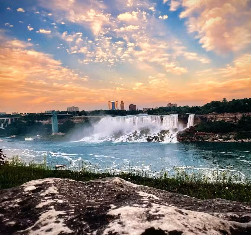 Niagara Falls USA Official Visitor Center & Destination Niagara USA Offices