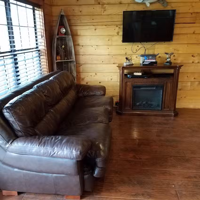 Nichols Hole Cabins on the Caddo