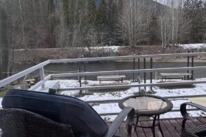 North Bend Escapes Moon River Suites