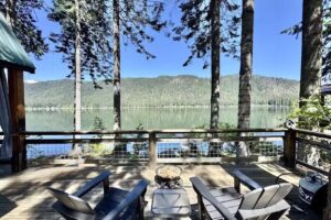 NW Comfy Cabins Vacation Rentals