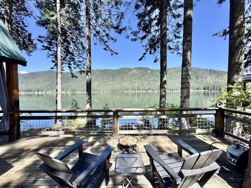 NW Comfy Cabins Vacation Rentals