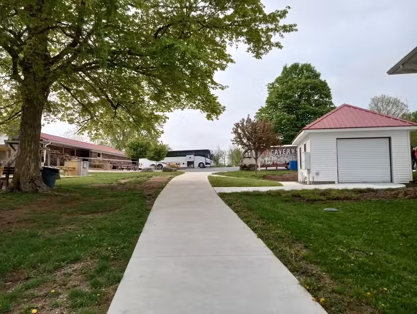 Ohio Caverns Visitors & Ticket Center