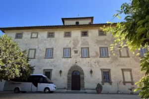 Olegana Travel Boutique