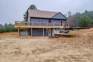 On Mountain Time by Peak Properties of Maine