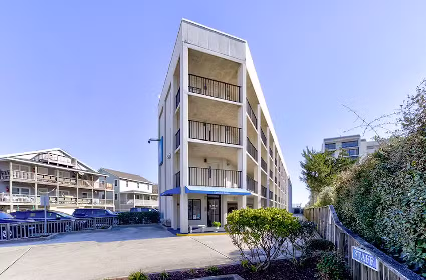 One South Lumina Suites