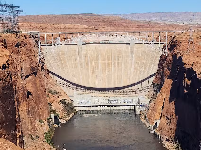 Page Lake Powell Hub