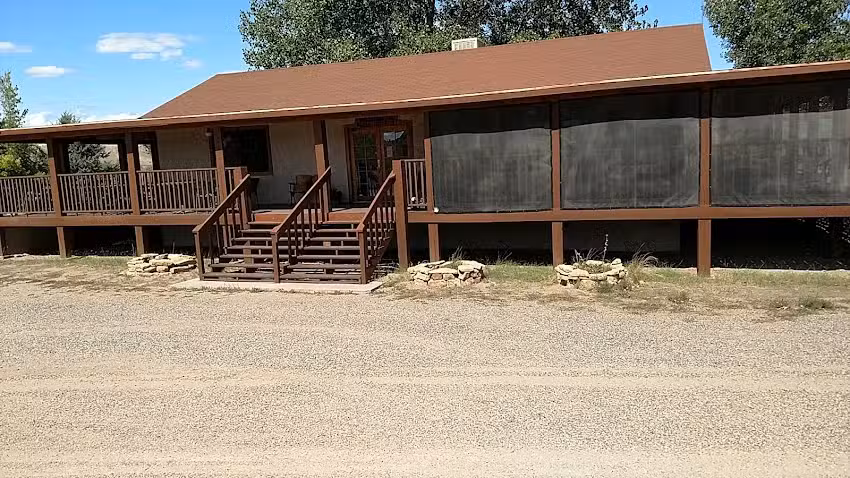 Paria Outpost & Outfitters